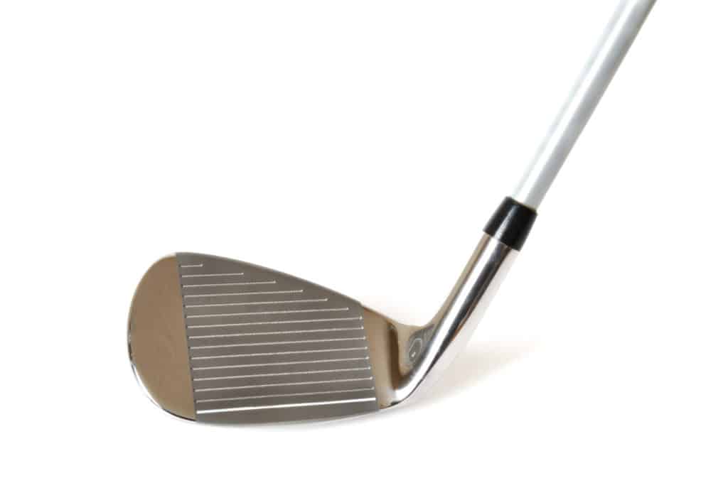 Pitching Wedge Golf Club isoliert auf weißem Hintergrund