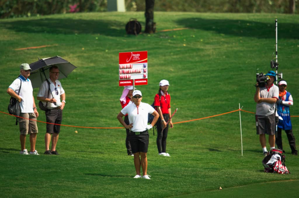 Yani Tseng watches lines up