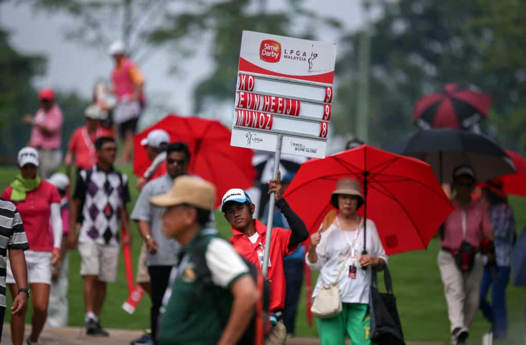 golf standard bearer