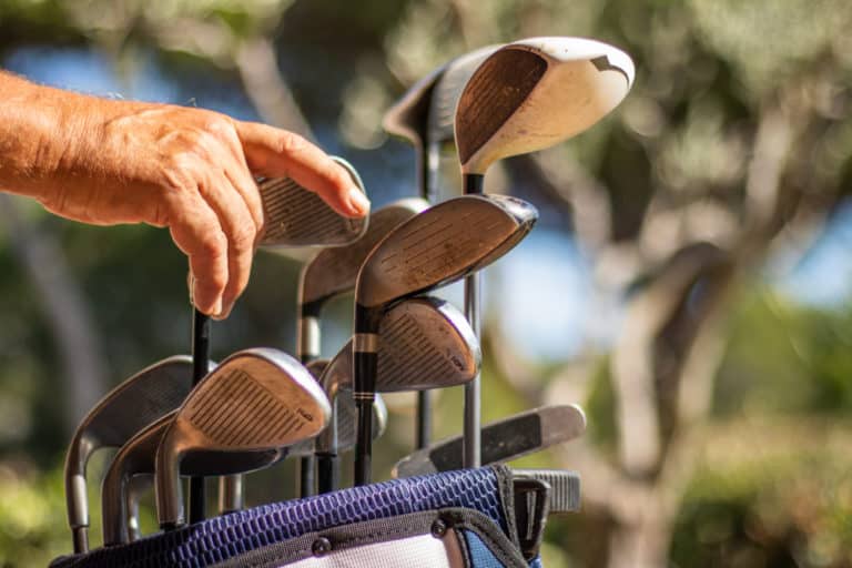 How to organize a 14 slot golf bag