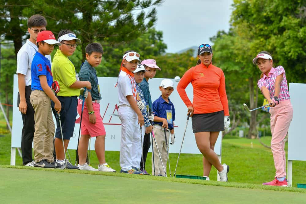 Junior Golf Clinic with pro golf