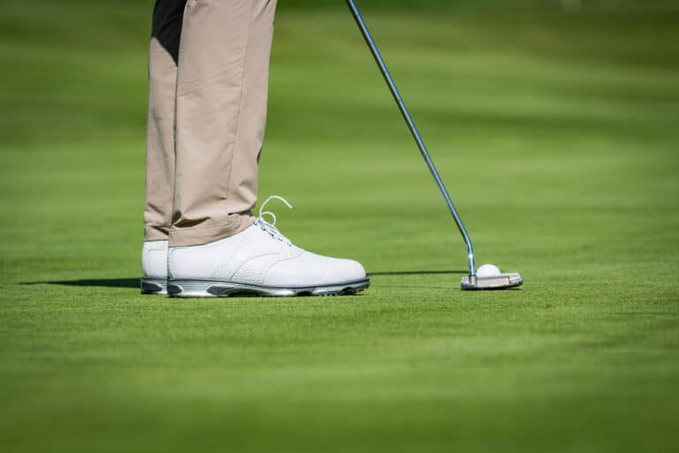 Top 10 Best Spikeless Golf Shoes (Updated 2023)