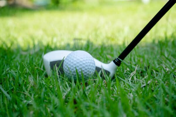 How Often Do Pro Golfers Change Balls Explained 