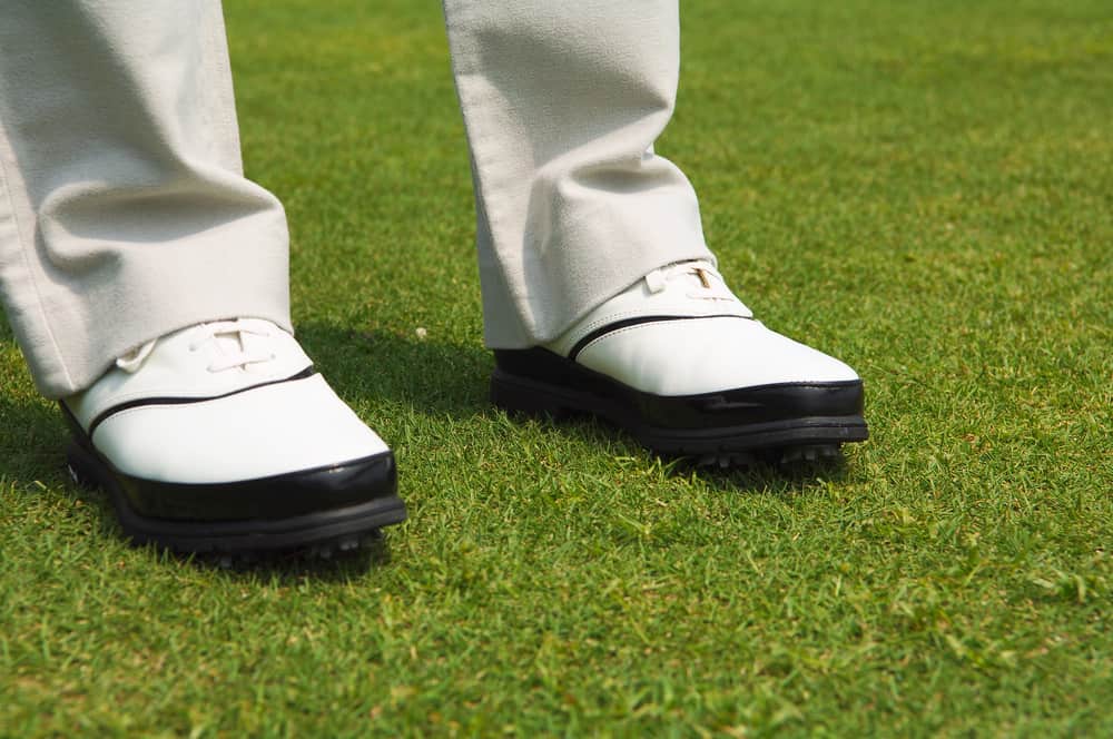 golfer wearing golf shoes