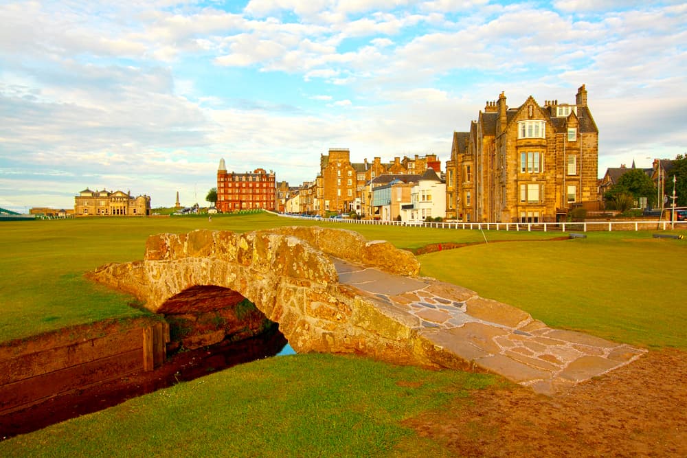 Swilcan Bridge, St Andrews